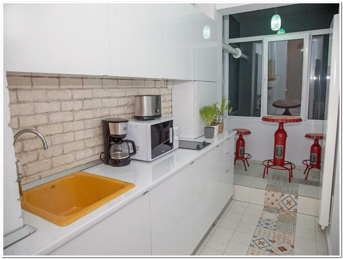 Skyview Old Town Apartment Bukarest Kültér fotó