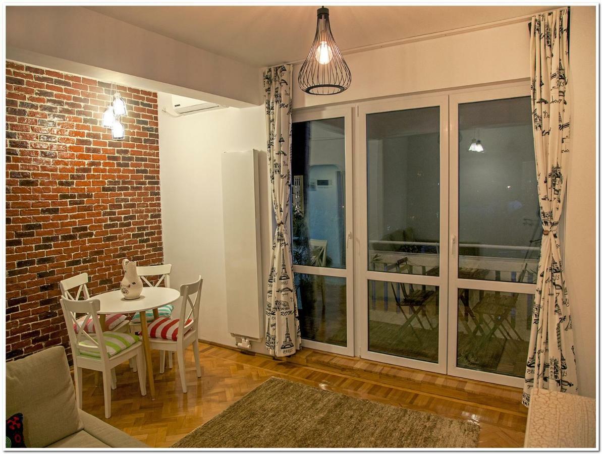 Skyview Old Town Apartment Bukarest Kültér fotó
