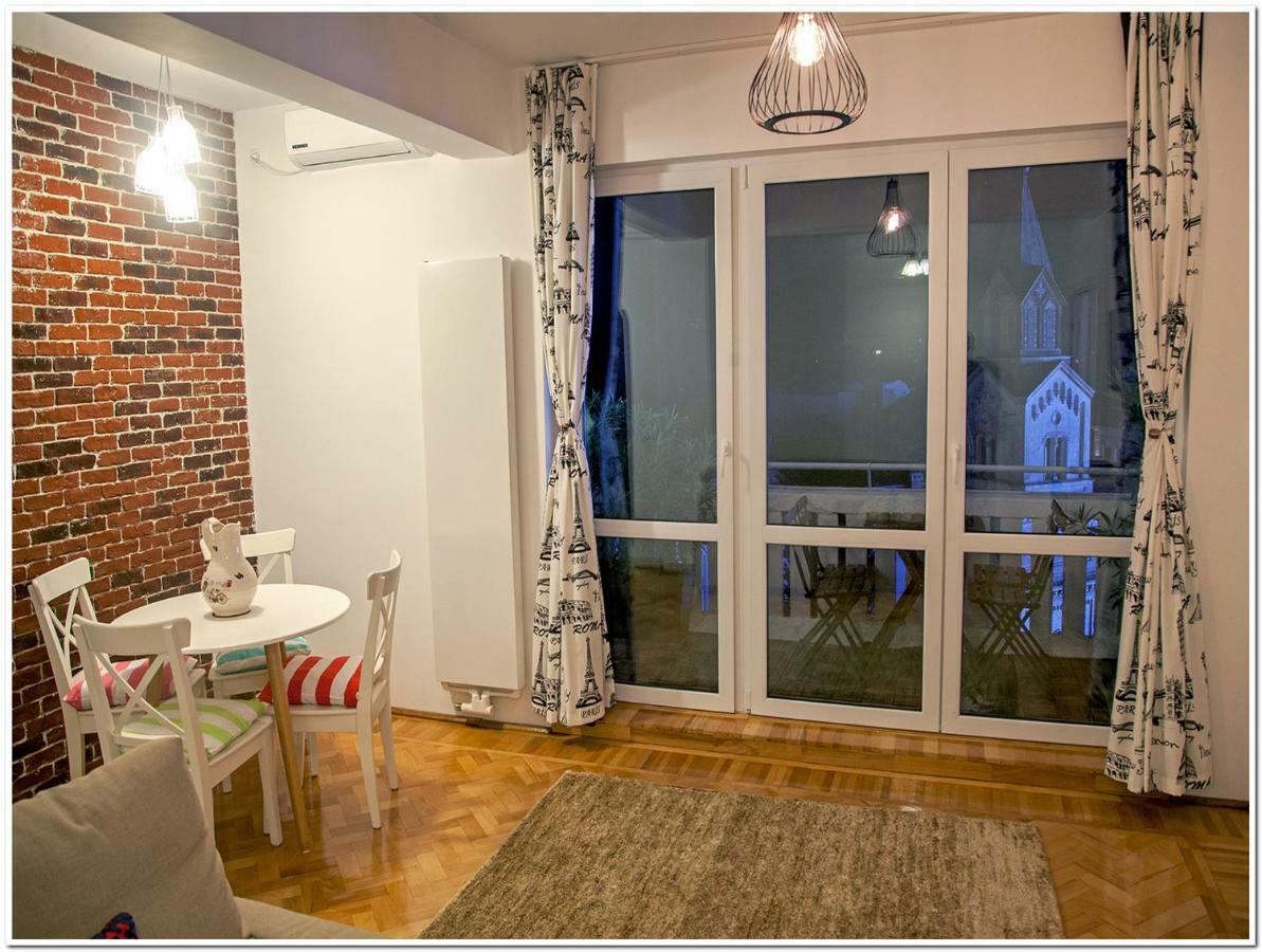 Skyview Old Town Apartment Bukarest Kültér fotó